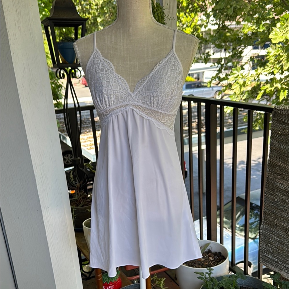 International Concepts Strappy Elegant White Lace Trim Chemise